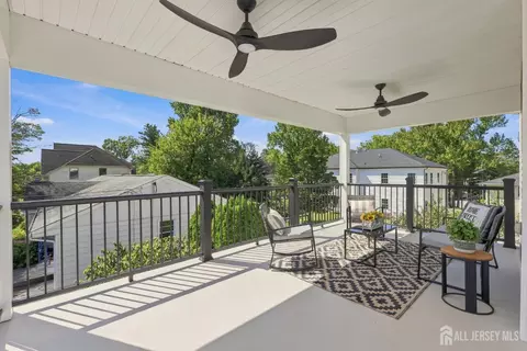 Exterior - 25 Lamar Ave, Edison, NJ 08820 photo 4 of 6