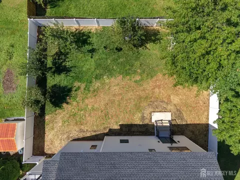 Exterior - 25 Lamar Ave, Edison, NJ 08820 photo 6 of 6