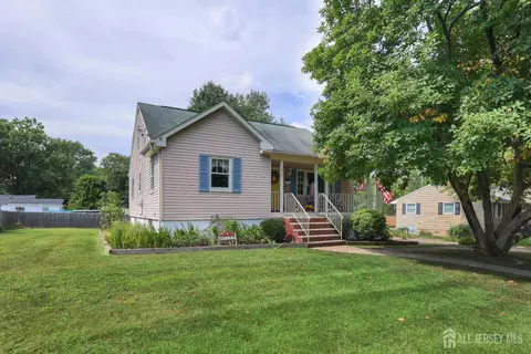 414 S Madison Ave S, Dunellen, NJ 08812