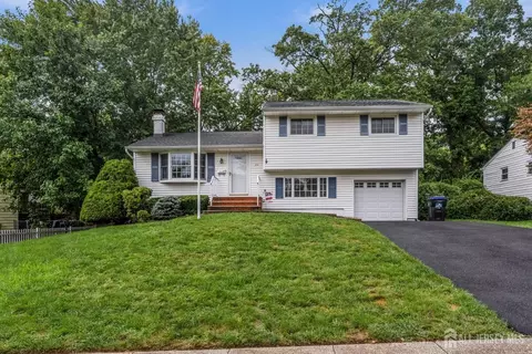 26 Bradford Rd, East Brunswick, NJ 08816