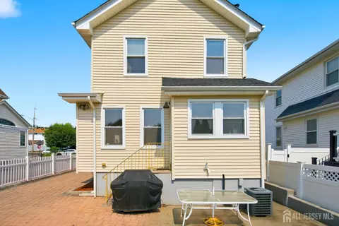 142 Morgan Pl, North Arlington, NJ 07031