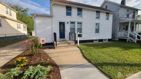 163 2nd St, Keyport, NJ 07735