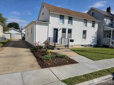163 2nd St, Keyport, NJ 07735