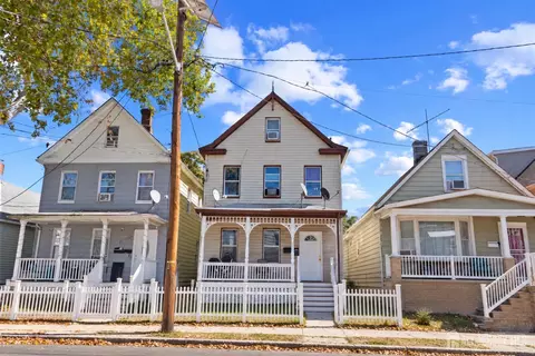 676 Charles St, Perth Amboy, NJ 08861