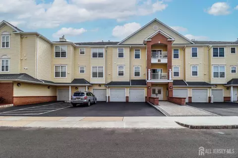 2101 Avery Ct, Somerset, NJ 08873