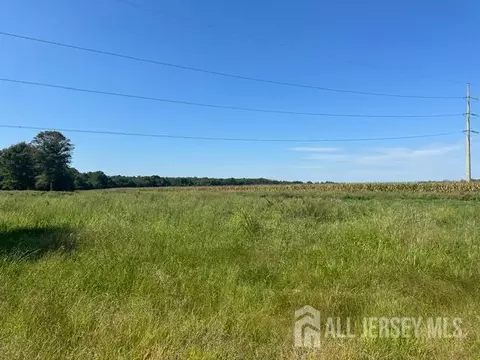 1 Wyckoff Mills Rd, Cranbury, NJ 08512
