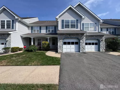 22 Jill Ct, South Brunswick, NJ 08852