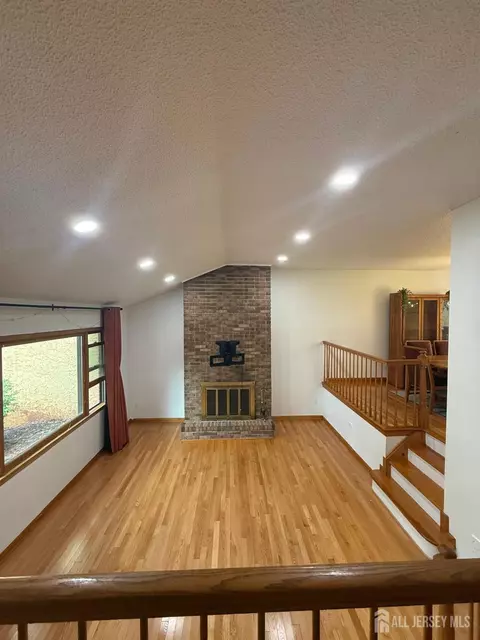 Living - 8 Teaberry Dr, Edison, NJ 08820 photo 2 of 2