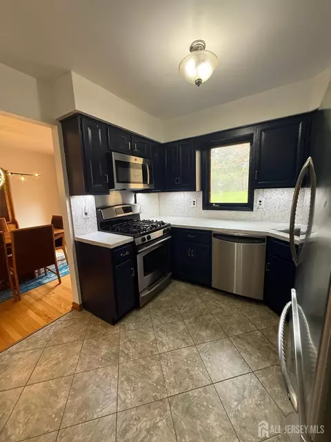 Kitchen - 8 Teaberry Dr, Edison, NJ 08820 photo 2 of 2