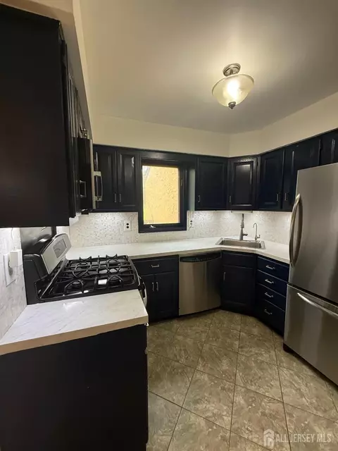 Kitchen - 8 Teaberry Dr, Edison, NJ 08820 photo 1 of 2