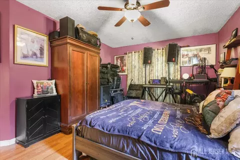Bedroom - 607 Bluebell Dr, Jackson, NJ 08527 photo 2 of 4