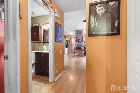 Entry Way - 607 Bluebell Dr, Jackson, NJ 08527 photo 2 of 4