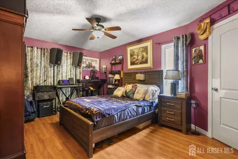 Bedroom - 607 Bluebell Dr, Jackson, NJ 08527 photo 1 of 4