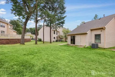 Exterior - 607 Bluebell Dr, Jackson, NJ 08527 photo 7 of 9
