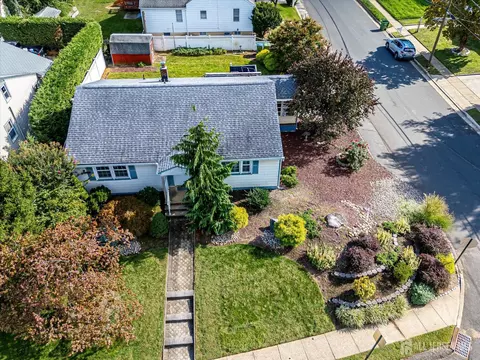 View/Area - 669 Old Post Rd, Edison, NJ 08817 photo 1 of 11
