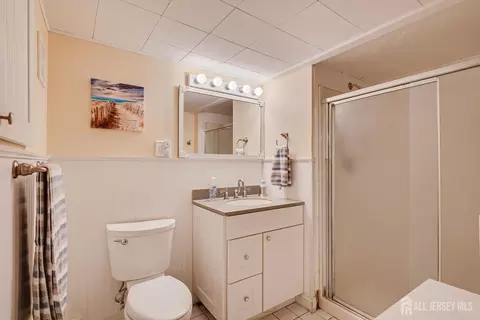 Bath - 669 Old Post Rd, Edison, NJ 08817 photo 2 of 2
