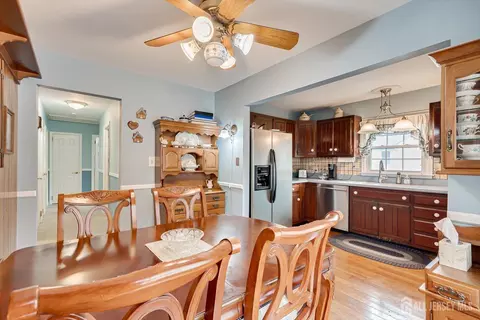 Dining - 669 Old Post Rd, Edison, NJ 08817 photo 3 of 3