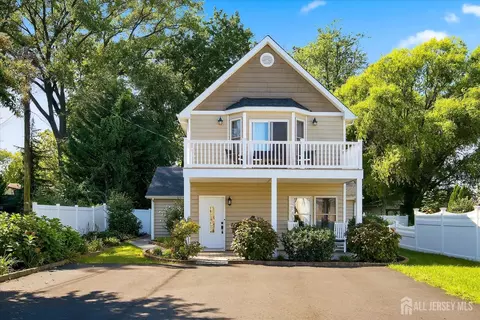 1603 W Maplewood Rd, Wall, NJ 07719