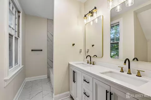 53 S Woodland Ave, Woodbury, NJ 08096