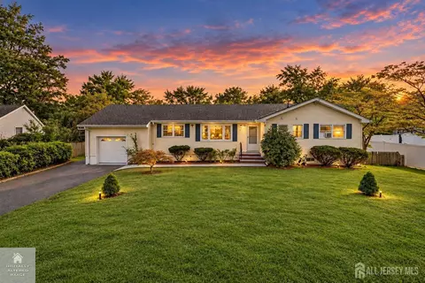 21 Coolidge Ave, East Brunswick, NJ 08816