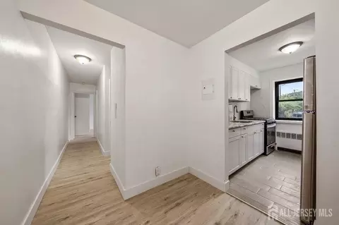 2335 Hudson Ter, Fort Lee, NJ 07024