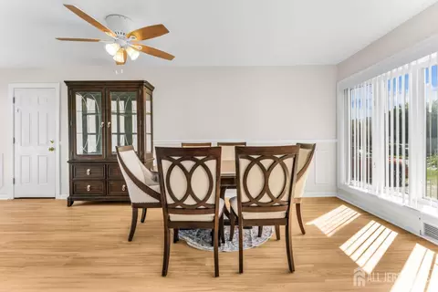 Dining - 6 Middlesex Rd, Matawan, NJ 07747 photo 1 of 3