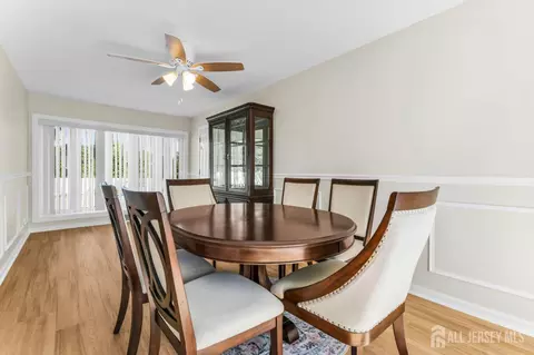 Dining - 6 Middlesex Rd, Matawan, NJ 07747 photo 2 of 3