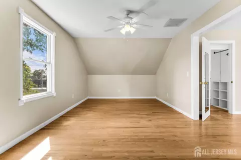 Bedroom - 6 Middlesex Rd, Matawan, NJ 07747 photo 4 of 4