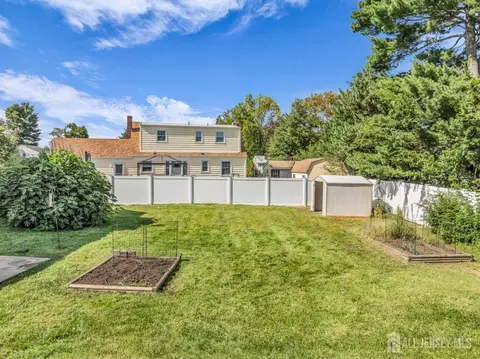 Exterior - 6 Middlesex Rd, Matawan, NJ 07747 photo 4 of 8
