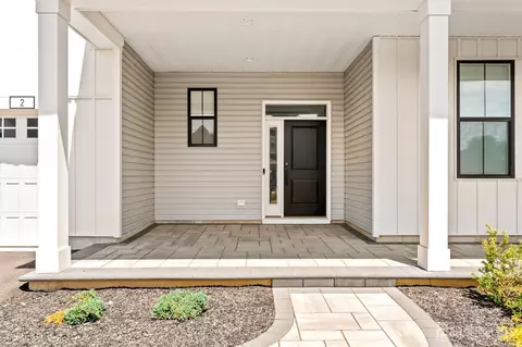 2 Evelyn Ct, Cranbury, NJ 08512