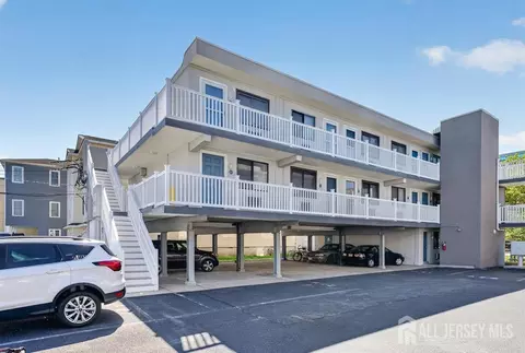 921 Wesley Ave #B-25, Ocean City, NJ 08226