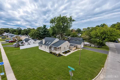 856 E Concourse, Keyport, NJ 07735