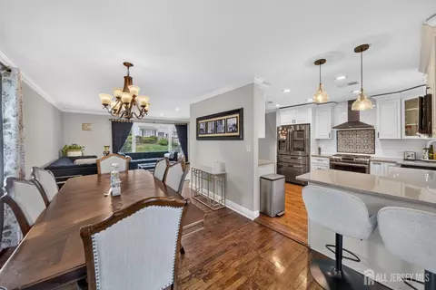 Dining - 9 Nightingale St, Edison, NJ 08820 photo 2 of 2