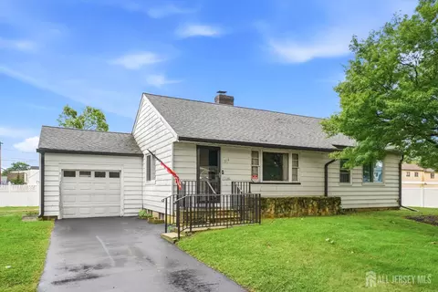 Exterior - 314 2nd St, Middlesex, NJ 08846 photo 2 of 4