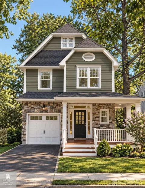 7 E Walnut St E, Metuchen, NJ 08840