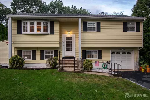 45 Bradford Rd, East Brunswick, NJ 08816