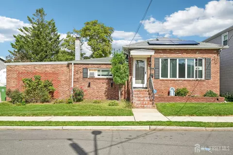 933 Mccandless Pl, Linden, NJ 07036