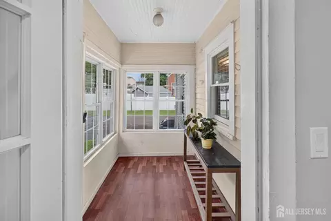 Entry Way - 325 Dorn Ave, Middlesex, NJ 08846 photo 2 of 2