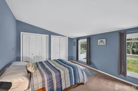 Bedroom - 325 Dorn Ave, Middlesex, NJ 08846 photo 4 of 5