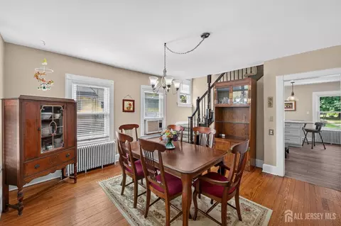 Dining - 325 Dorn Ave, Middlesex, NJ 08846 photo 1 of 2