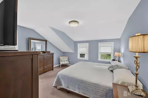 Bedroom - 325 Dorn Ave, Middlesex, NJ 08846 photo 1 of 5