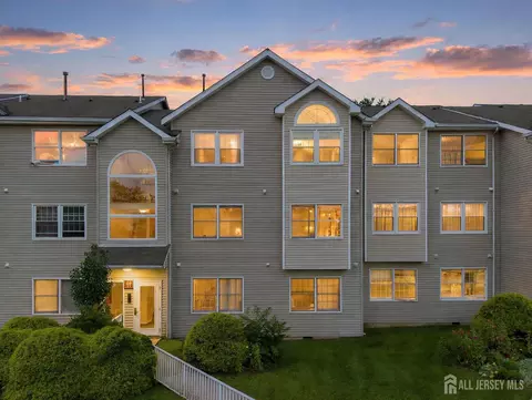 732 Edpas Rd, New Brunswick, NJ 08901