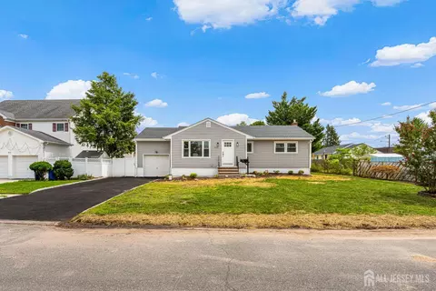 1221 Charter St, Piscataway, NJ 08854