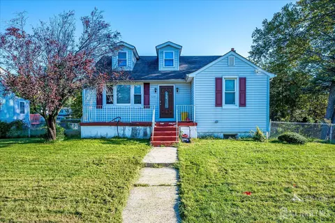 124 Albemarle Ave, Ewing, NJ 08638
