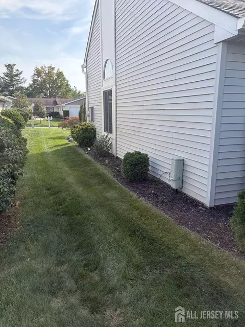 Exterior - 792 Pompton Rd #A, Monroe, NJ 08831 photo 4 of 6