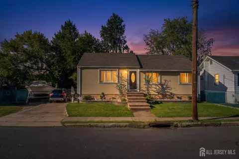 23 Radcliffe St, South River, NJ 08882
