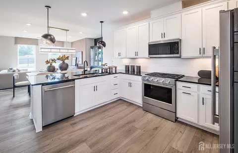 1016 District Blvd, East Brunswick, NJ 08816