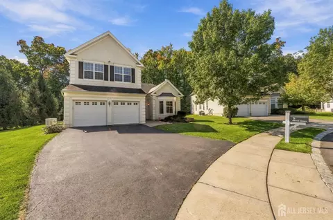 5 Ascot Ct, South Brunswick, NJ 08824