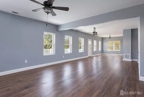 Living - 227 Bay Ave, Leonardo, NJ 07737 photo 4 of 8