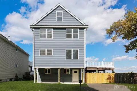 Exterior - 227 Bay Ave, Leonardo, NJ 07737 photo 2 of 9